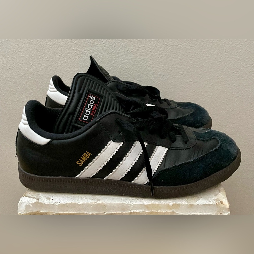 Adidas Samba Soccer Shoes Training / Black Leather Futsal Sneakers Men Size 9.5